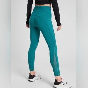 Athleta Lightning Stash Pocket 7/8 Tights Leggings Size XS